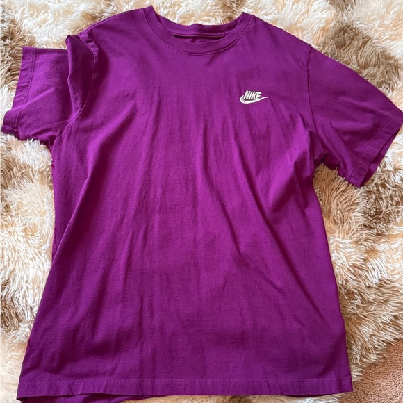 Nike Men’s Pink  and Purple T-Shirts lot 2 Large - Picture 3 of 5